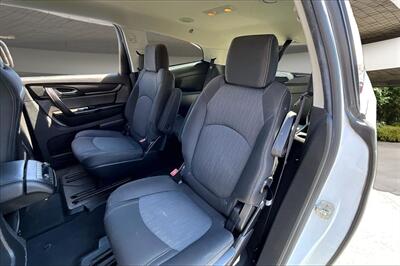 2017 Chevrolet Traverse LT - Photo 28 - Rock Springs, WY 82901