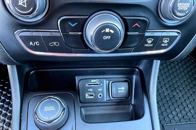 2018 Jeep Cherokee Latitude - Photo 24 - Rock Springs, WY 82901