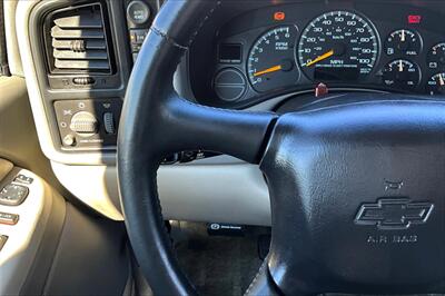 2001 Chevrolet Suburban 1500   - Photo 20 - Rock Springs, WY 82901
