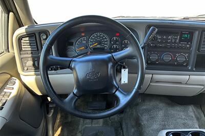 2001 Chevrolet Suburban 1500   - Photo 5 - Rock Springs, WY 82901