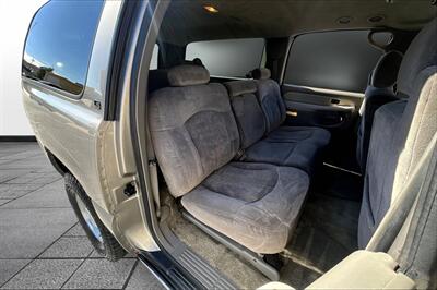 2001 Chevrolet Suburban 1500   - Photo 29 - Rock Springs, WY 82901