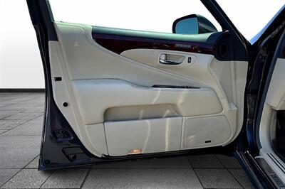 2010 Lexus LS 460 - Photo 18 - Rock Springs, WY 82901