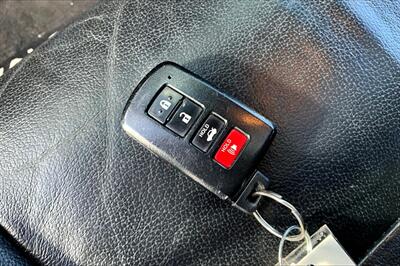 2014 Toyota Avalon XLE Touring - Photo 10 - Rock Springs, WY 82901