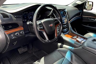 2020 Cadillac Escalade ESV Premium Luxury   - Photo 13 - Rock Springs, WY 82901