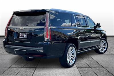 2020 Cadillac Escalade ESV Premium Luxury   - Photo 2 - Rock Springs, WY 82901