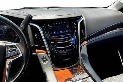 2020 Cadillac Escalade ESV Premium Luxury   - Photo 6 - Rock Springs, WY 82901