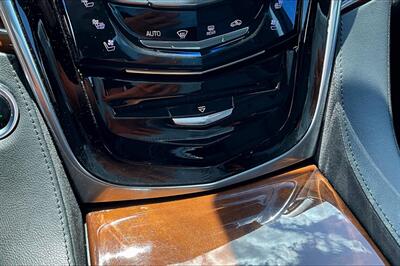 2020 Cadillac Escalade ESV Premium Luxury   - Photo 26 - Rock Springs, WY 82901