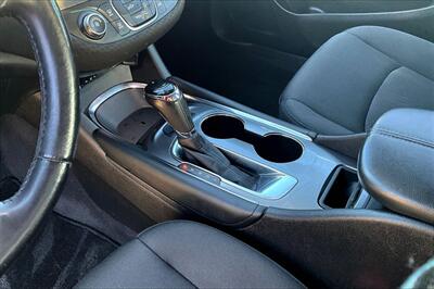 2018 Chevrolet Malibu LT   - Photo 14 - Rock Springs, WY 82901