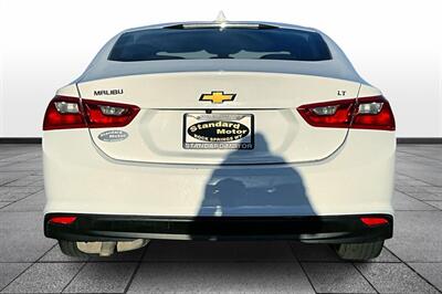 2018 Chevrolet Malibu LT   - Photo 4 - Rock Springs, WY 82901