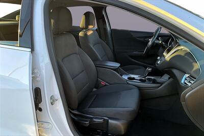 2018 Chevrolet Malibu LT   - Photo 7 - Rock Springs, WY 82901