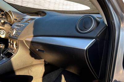 2011 Mazda Mazda3 s Sport   - Photo 16 - Rock Springs, WY 82901