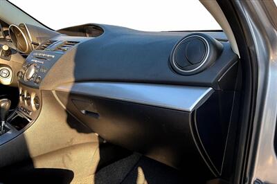 2011 Mazda Mazda3 s Sport - Photo 16 - Rock Springs, WY 82901