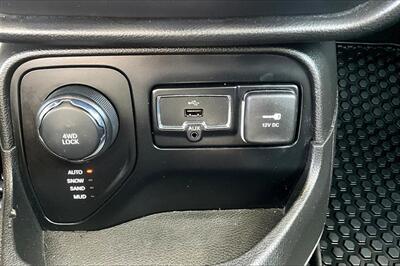 2016 Jeep Renegade Sport   - Photo 26 - Rock Springs, WY 82901