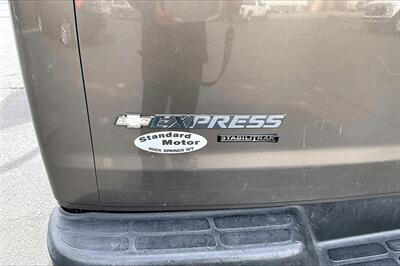 2015 Chevrolet Express 2500   - Photo 32 - Rock Springs, WY 82901