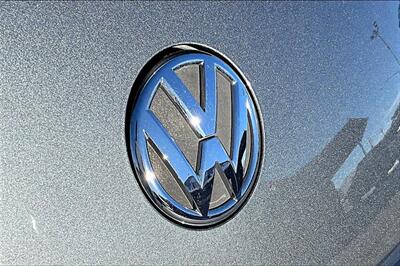 2012 Volkswagen Beetle 2.5L PZEV   - Photo 32 - Rock Springs, WY 82901