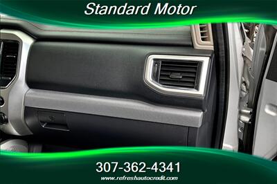 2017 Nissan Titan PRO-4X   - Photo 16 - Rock Springs, WY 82901