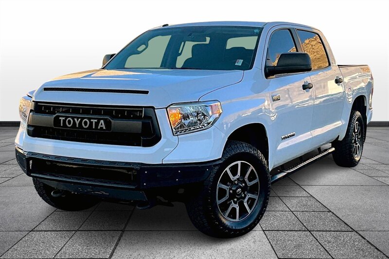 2014 Toyota Tundra SR5  