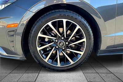 2020 Hyundai SONATA SEL Plus   - Photo 8 - Rock Springs, WY 82901