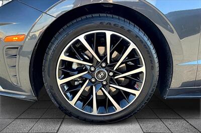 2020 Hyundai SONATA SEL Plus   - Photo 8 - Rock Springs, WY 82901