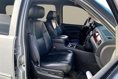 2011 Chevrolet Tahoe LT   - Photo 7 - Rock Springs, WY 82901