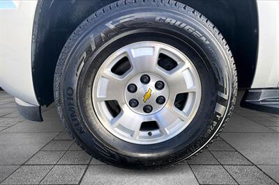 2011 Chevrolet Tahoe LT   - Photo 8 - Rock Springs, WY 82901