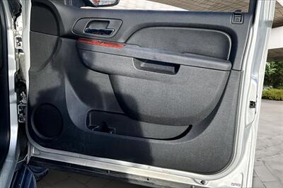 2011 Chevrolet Tahoe LT   - Photo 19 - Rock Springs, WY 82901