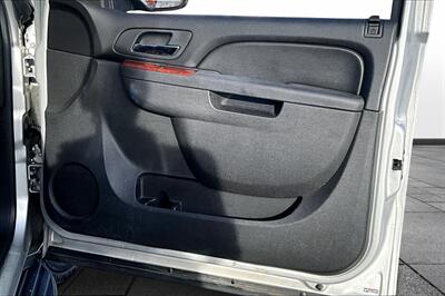 2011 Chevrolet Tahoe LT   - Photo 19 - Rock Springs, WY 82901