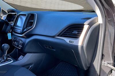 2016 Jeep Cherokee Latitude Altitude - Photo 16 - Rock Springs, WY 82901