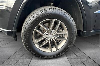 2016 Jeep Grand Cherokee Limited 75th Anniversary   - Photo 8 - Rock Springs, WY 82901