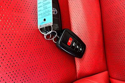 2021 Toyota Camry XSE   - Photo 10 - Rock Springs, WY 82901