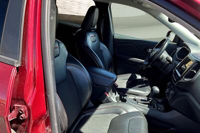 2020 Jeep Cherokee Trailhawk   - Photo 7 - Rock Springs, WY 82901