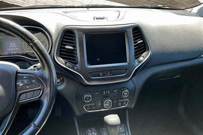 2020 Jeep Cherokee Trailhawk   - Photo 6 - Rock Springs, WY 82901
