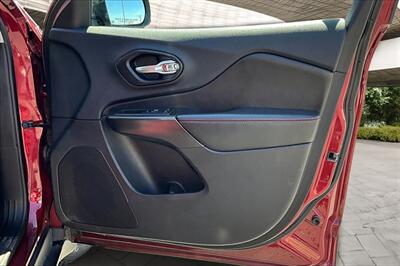 2020 Jeep Cherokee Trailhawk   - Photo 19 - Rock Springs, WY 82901