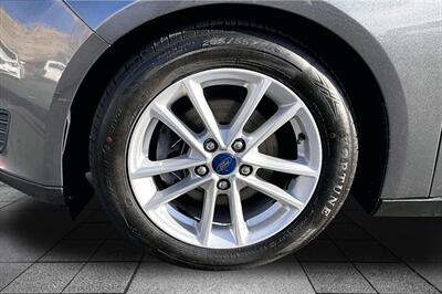2017 Ford Focus SE   - Photo 8 - Rock Springs, WY 82901