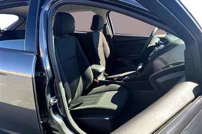 2018 Ford Focus SE - Photo 7 - Rock Springs, WY 82901