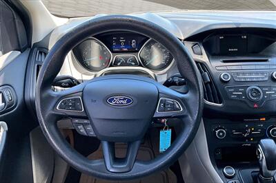 2017 Ford Focus SE   - Photo 5 - Rock Springs, WY 82901