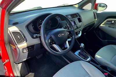 2015 Kia Rio 5-Door LX   - Photo 13 - Rock Springs, WY 82901