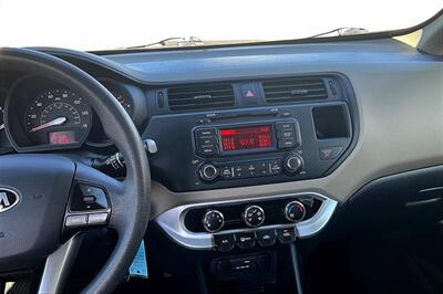 2015 Kia Rio 5-Door LX   - Photo 6 - Rock Springs, WY 82901