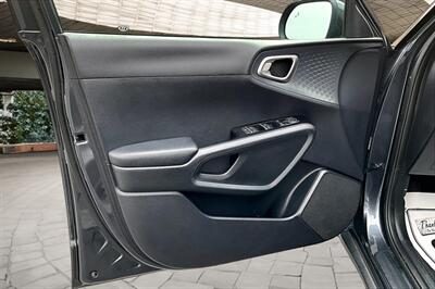 2020 Kia Soul LX   - Photo 18 - Rock Springs, WY 82901