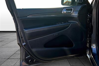 2017 Jeep Grand Cherokee Limited   - Photo 18 - Rock Springs, WY 82901