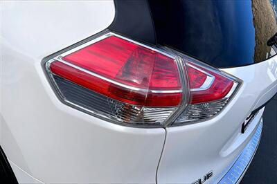 2016 Nissan Rogue SV - Photo 33 - Rock Springs, WY 82901