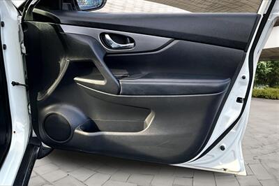2016 Nissan Rogue SV   - Photo 19 - Rock Springs, WY 82901
