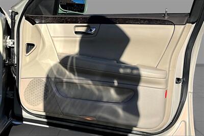 2010 Cadillac DTS 4.6L V8 - Photo 19 - Rock Springs, WY 82901