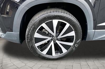 2023 Volkswagen Taos SE 4Motion - Photo 8 - Rock Springs, WY 82901