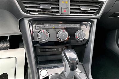 2023 Volkswagen Taos SE 4Motion - Photo 26 - Rock Springs, WY 82901