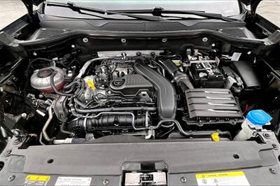 2023 Volkswagen Taos SE 4Motion - Photo 9 - Rock Springs, WY 82901