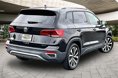2023 Volkswagen Taos SE 4Motion - Photo 2 - Rock Springs, WY 82901