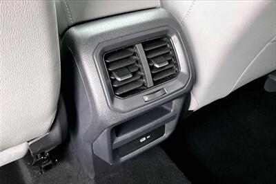 2023 Volkswagen Taos SE 4Motion - Photo 25 - Rock Springs, WY 82901