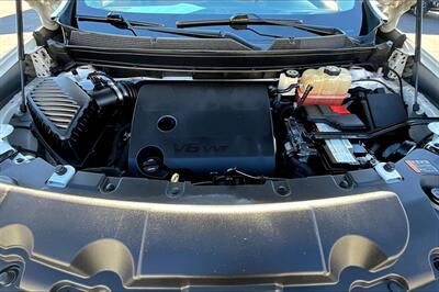 2018 Chevrolet Traverse High Country   - Photo 9 - Rock Springs, WY 82901