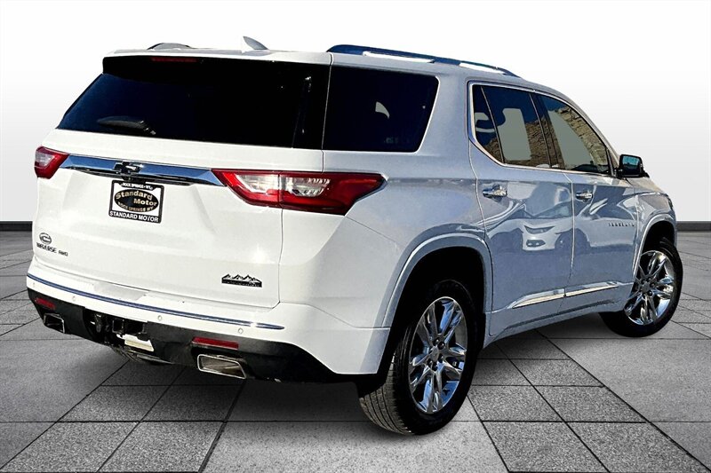 2018 Chevrolet Traverse High Country photo 2